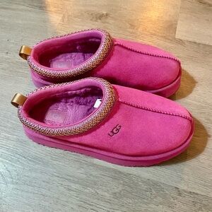 UGG Fuchsia Tasman